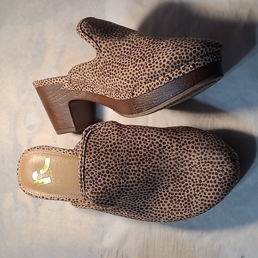 Women's REPORT Mules NWOT